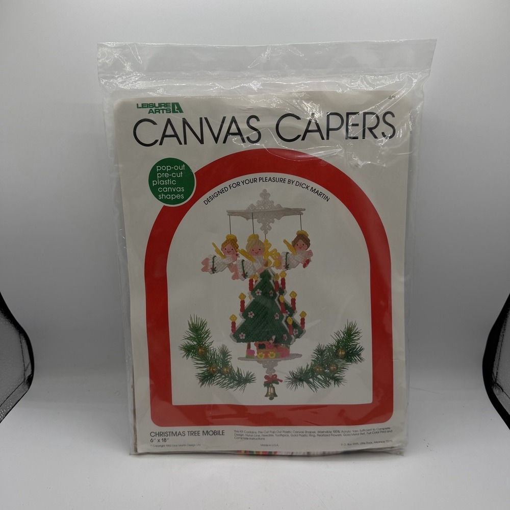 Leisure Arts Canvas Capers Christmas Tree Angels Mobile 1983 USA #441 Sealed